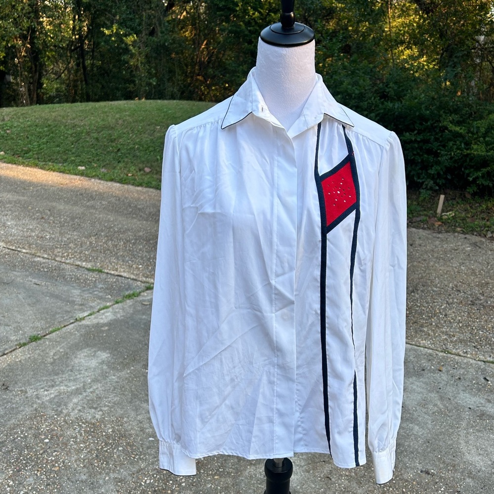 Vintage  Lilli Ann Adolph Schuman Women's White blouse has yellowing spotss